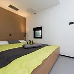 Sun House - Happy * Dragove